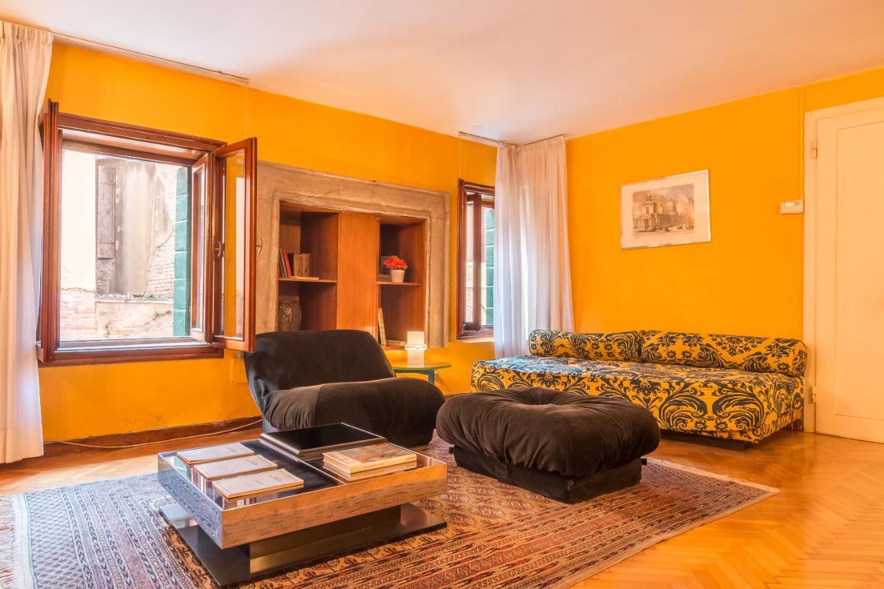 Vintage Nest With @canal View Appartement Venise